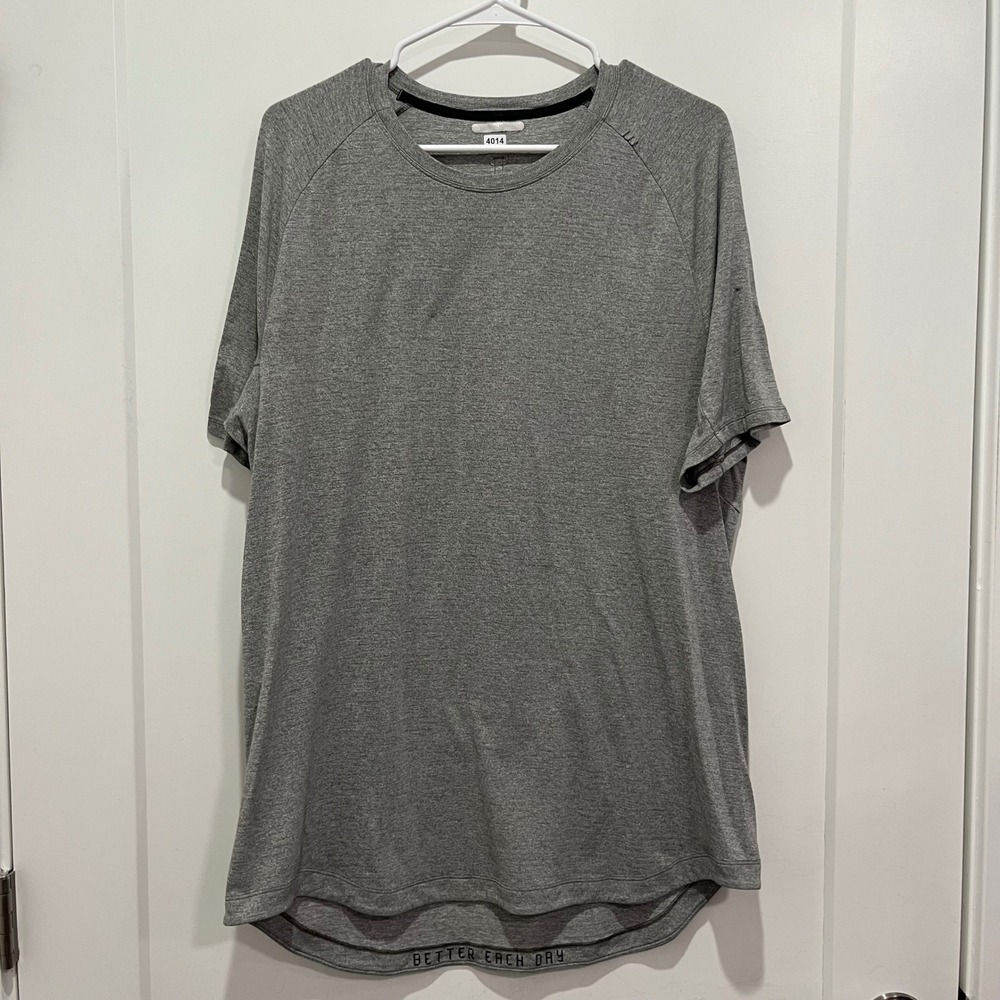 Lululemon Metal Vent Tech Short Sleeve Shirt Mens XL Grey Crew Neck Tee